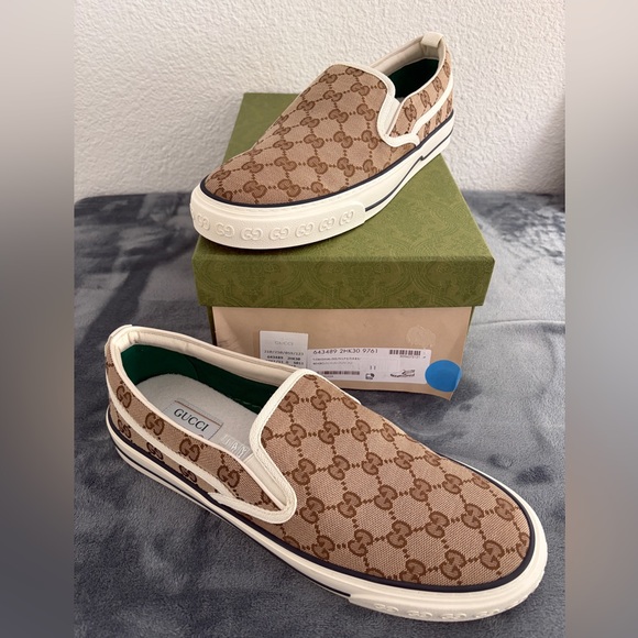 Brand New Men Gucci Tennis 1977 Slip-on Sneakers Beige Sneakers Sz 11 (US 11.5)